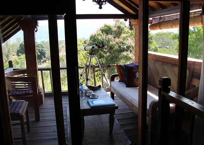 Bali Sunrise Villas & Restaurant ゲストハウス 2*